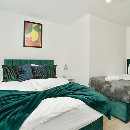 Huntingdon Luxury Apartments Exterior foto