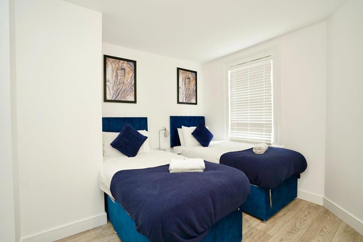 Huntingdon Luxury Apartments Exterior foto
